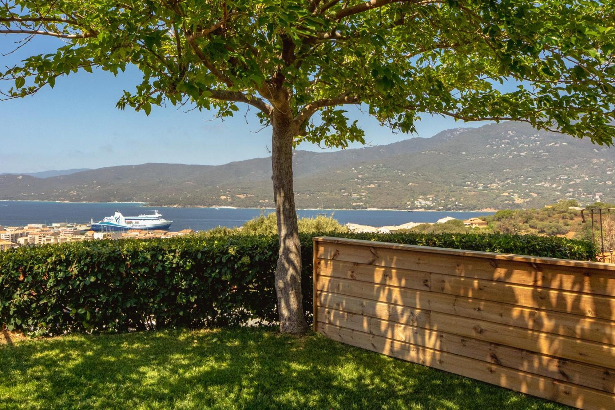 Residence U Frusteru Propriano  Ruang foto